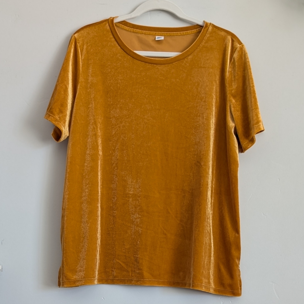 Old Navy Women's Mustard Velvet Short Sleeve Tee